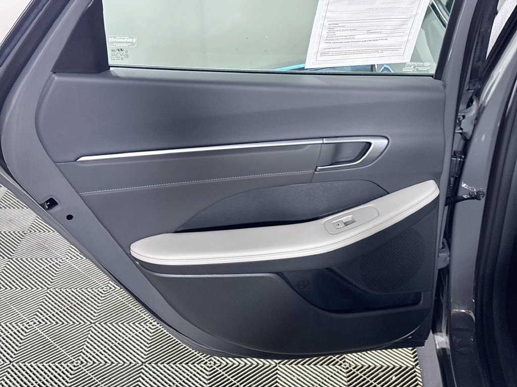 Used 2022 Gray Hyundai Limited image 20