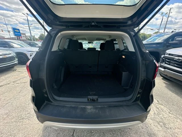 Used 2019 Black Ford SE image 29