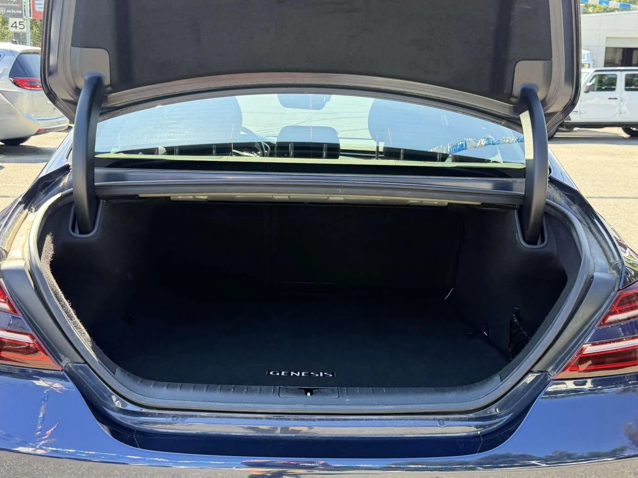 Used 2022 Adriatic Blue Genesis 3.3T AWD image 14