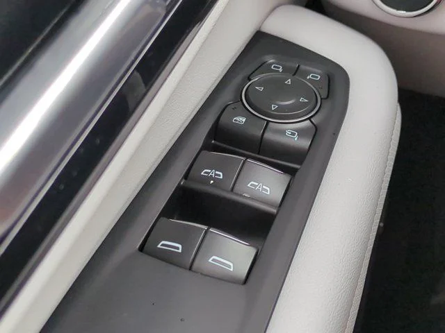 Used 2025 Gray Chevrolet Premier image 22