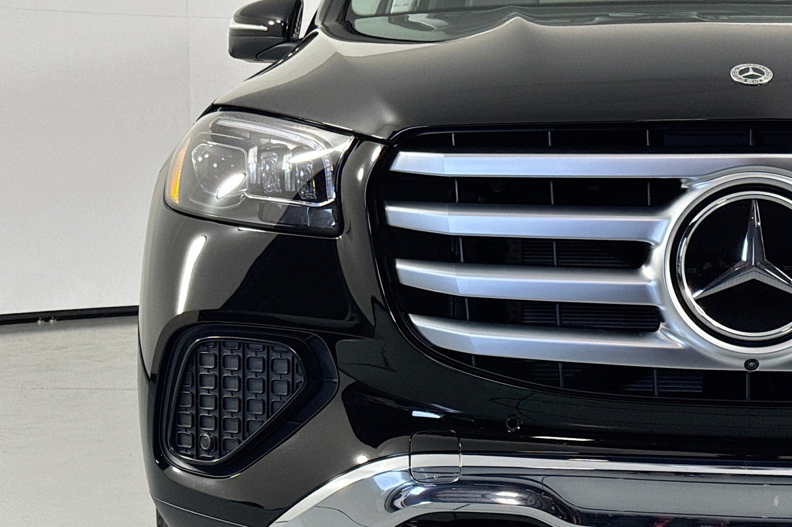 New 2026 Black Mercedes-Benz GLS 450 4MATIC® SUV image 14