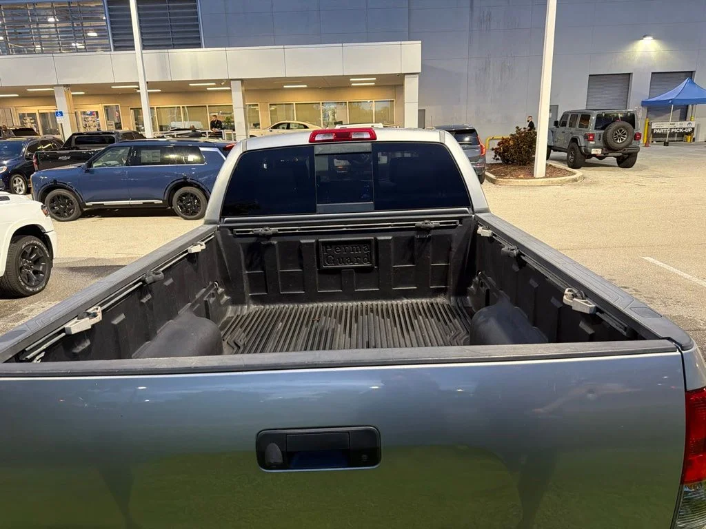 Used 2007 Gray Toyota SR5 image 6