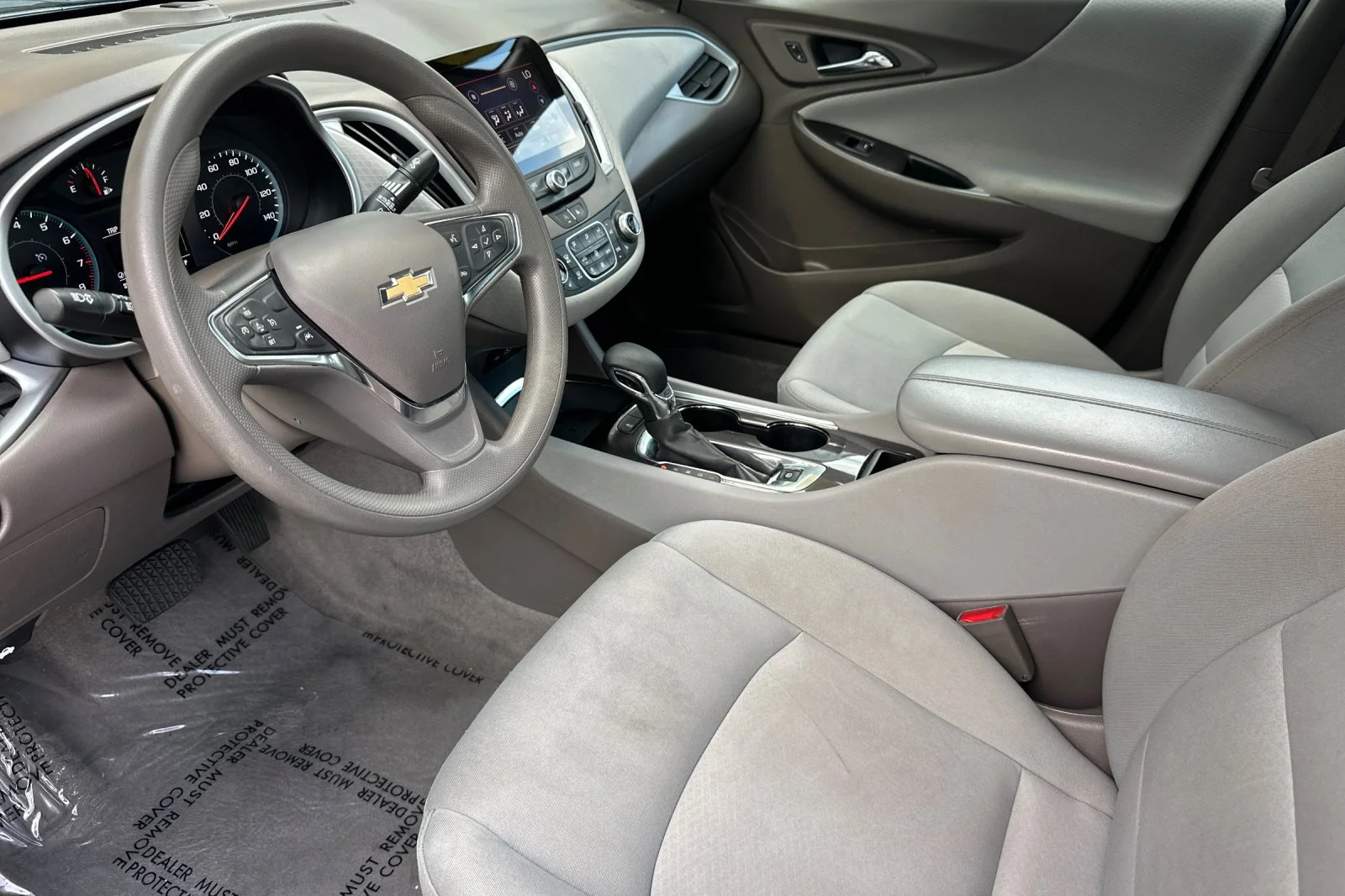 Used 2024 Sterling Gray Metallic Chevrolet LT image 10