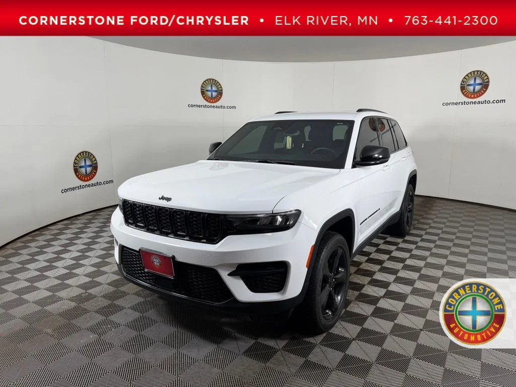 2024 Jeep Grand Cherokee Altitude 4x4's photo
