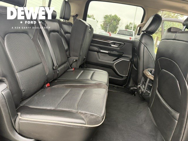 Used 2019 Diamond Black Ram Laramie image 41