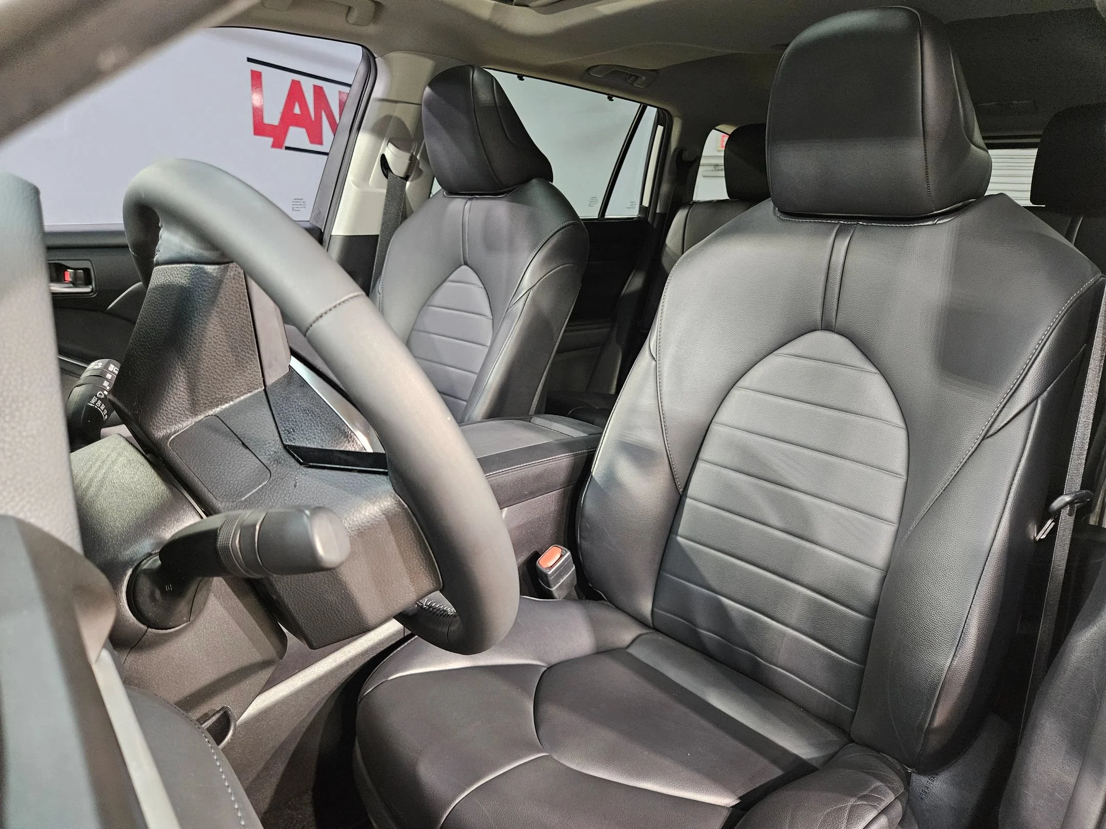 Used 2021 Blizzard Pearl Toyota XLE image 24