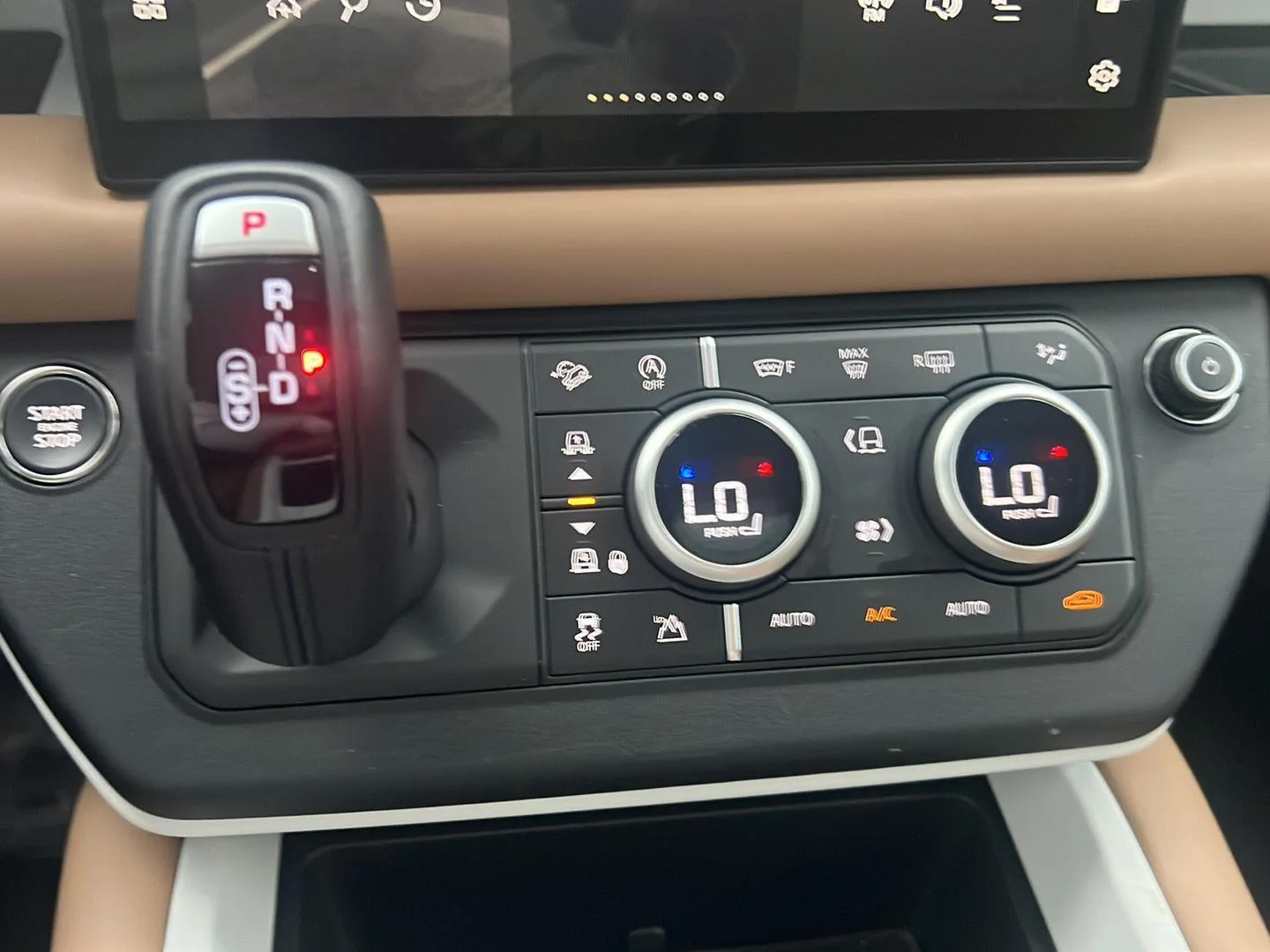 Used 2025  Land Rover 130 S image 16