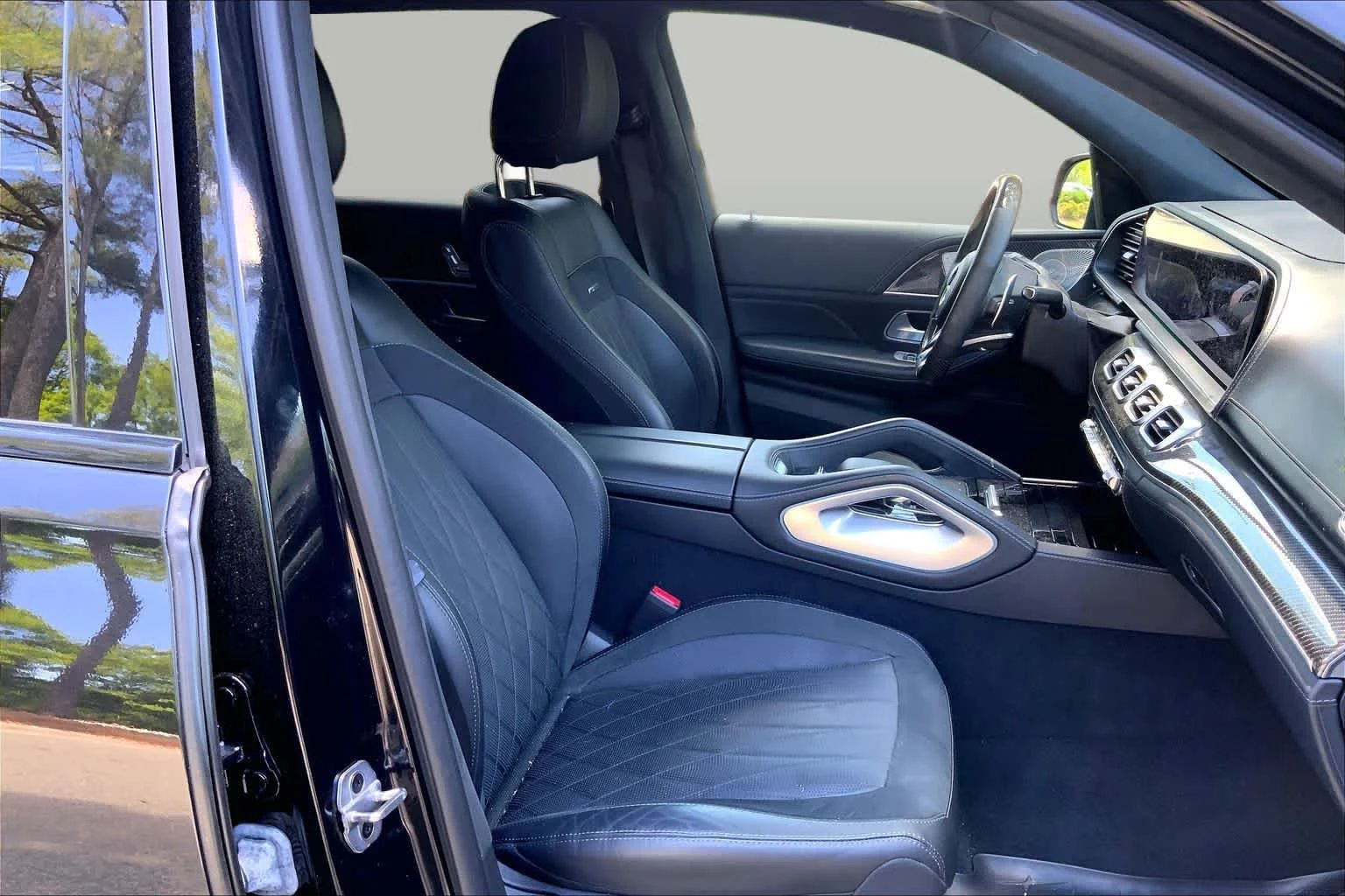 Used 2022 Obsidian Black Metallic Mercedes-Benz AMG® GLS 63 image 7