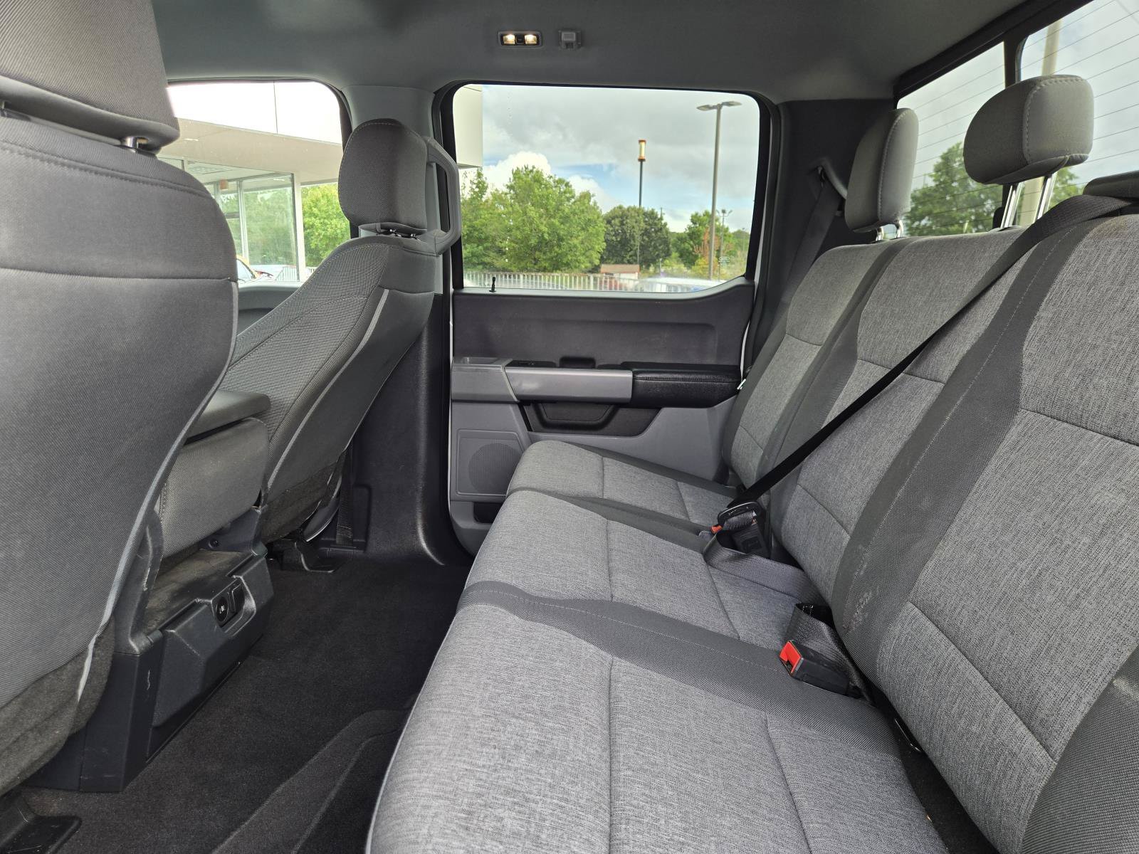 Used 2024 Oxford White Clearcoat Ford XL image 15
