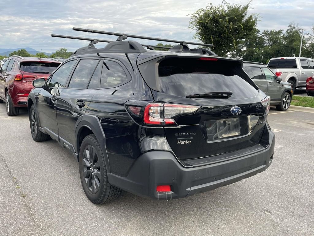 Used 2023 Crystal Black Silica Subaru Onyx Edition image 3