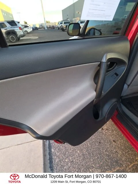 Used 2012 Red Toyota Base image 15
