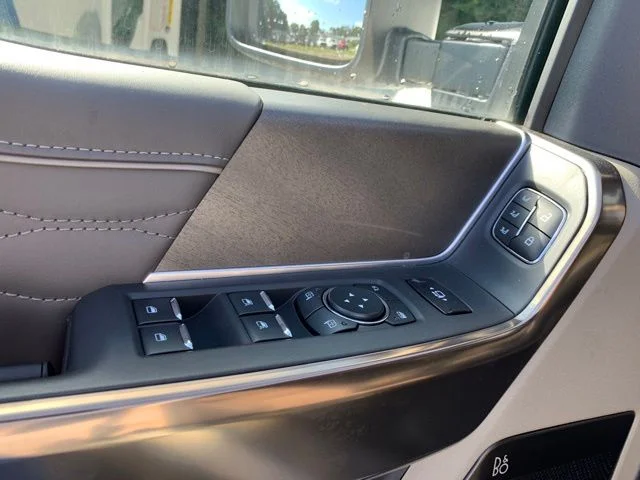 New 2026 White Ford F-250® Platinum® image 23