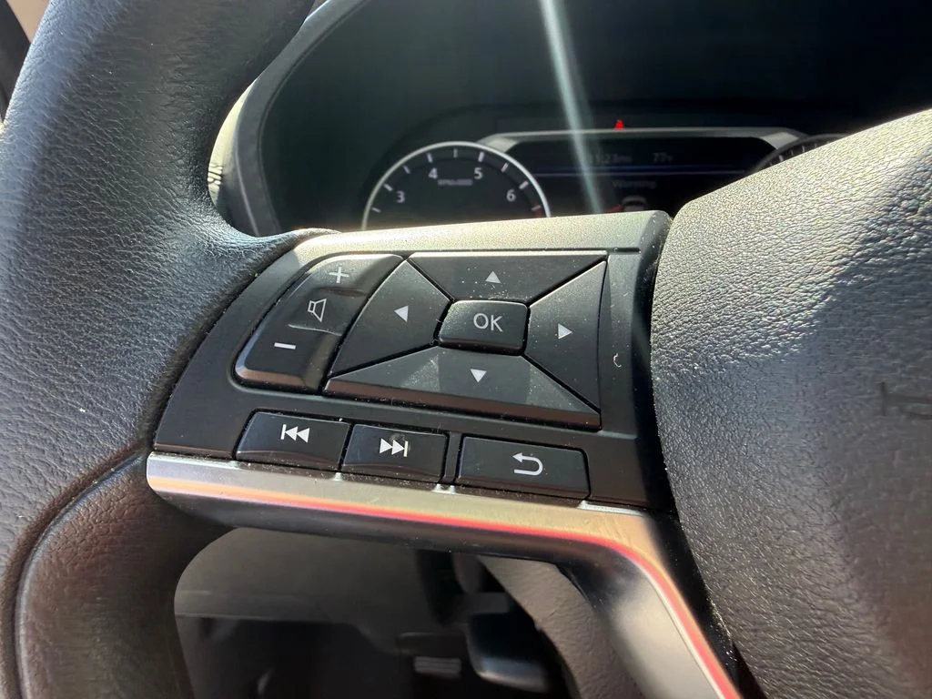 Used 2024 White Nissan SV image 16