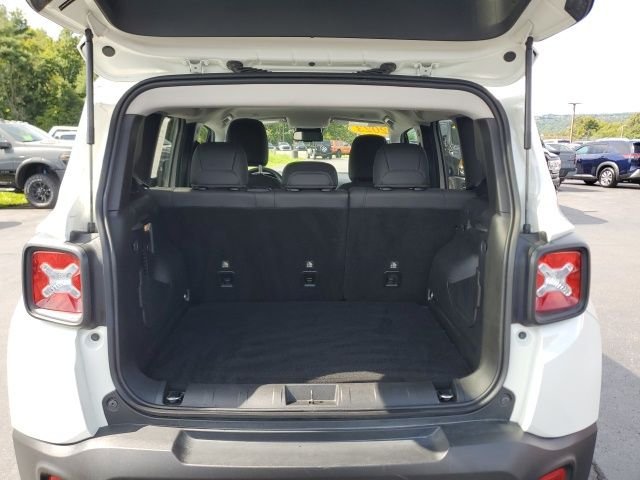 Used 2023 White Jeep Trailhawk image 10
