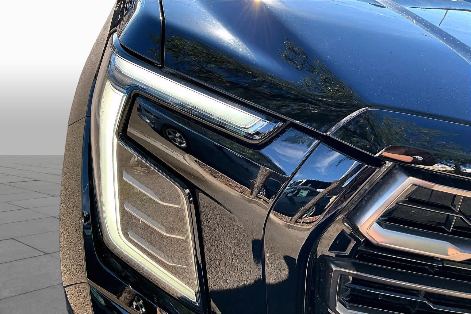 Used 2026 Onyx Black GMC AT4 Ultimate image 27