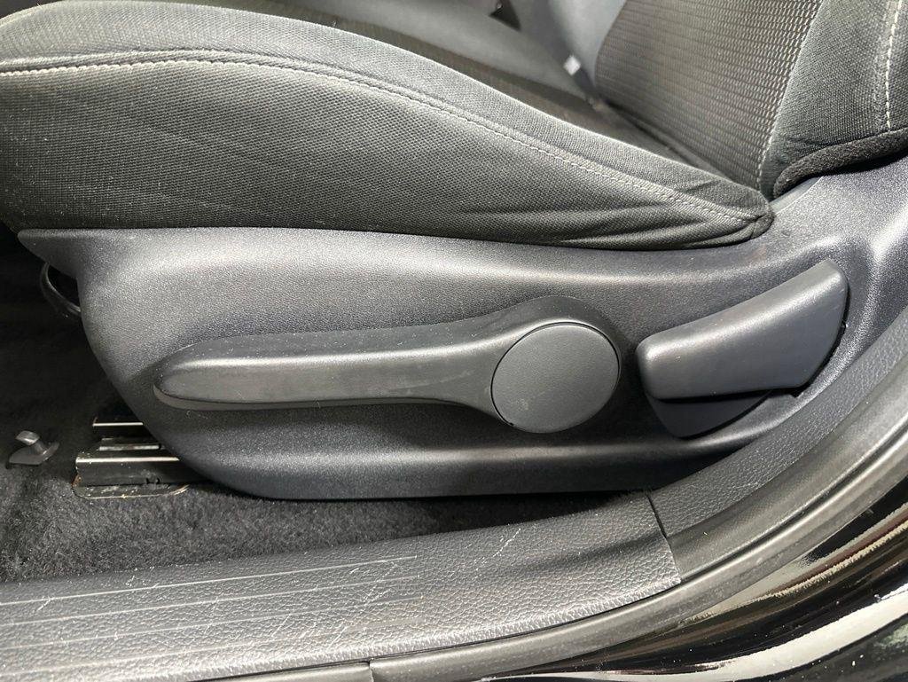 Used 2019 Super Black Nissan S image 18