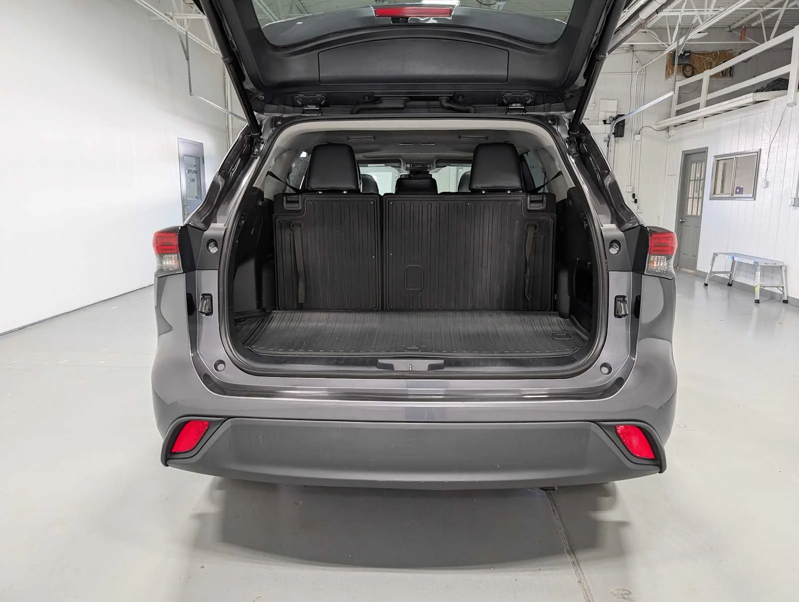 Used 2021 Magnetic Gray Metallic Toyota XLE image 45