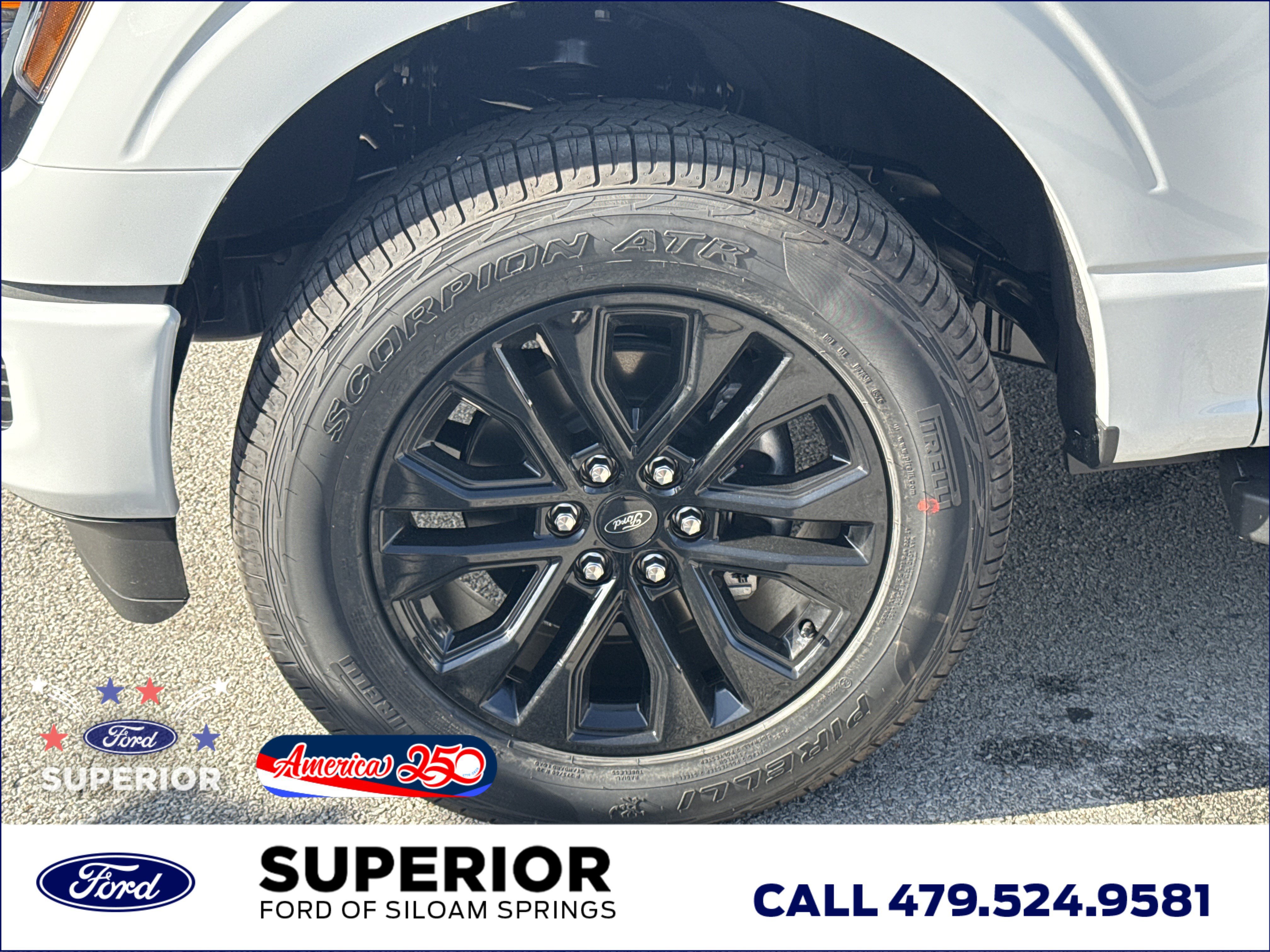 New 2026 Oxford White Ford XLT image 13