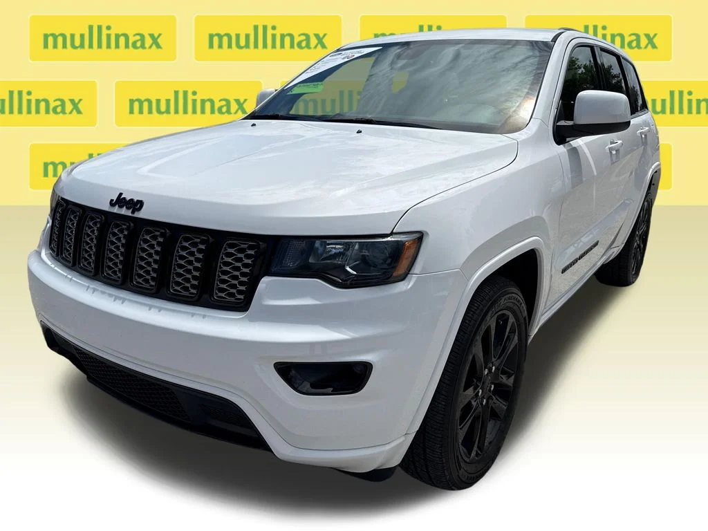Certified Used 2021 White Jeep Laredo X image 10