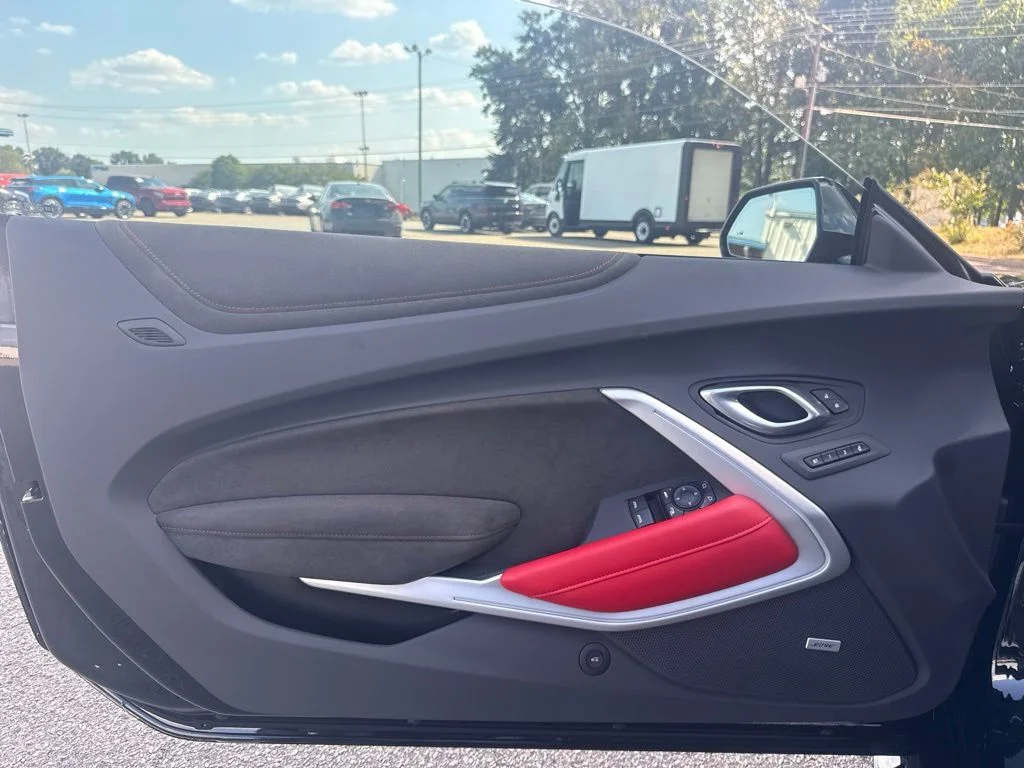 Used 2023 Black Chevrolet ZL1 image 27