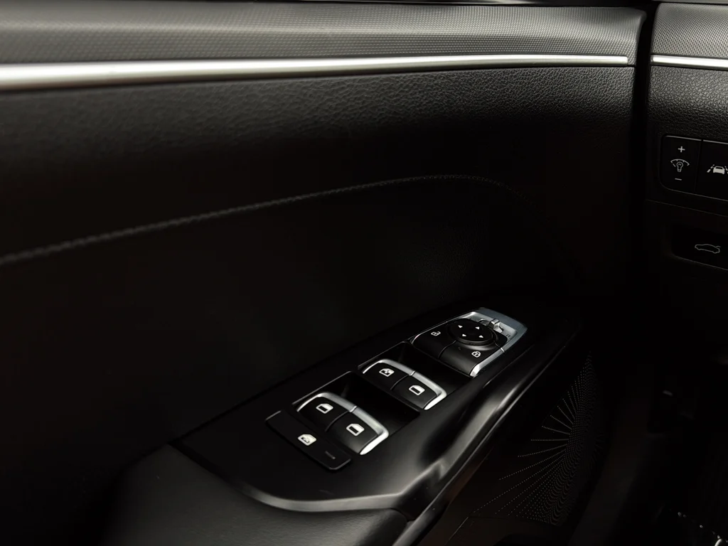Used 2023 Ebony Black Kia GT-Line image 11