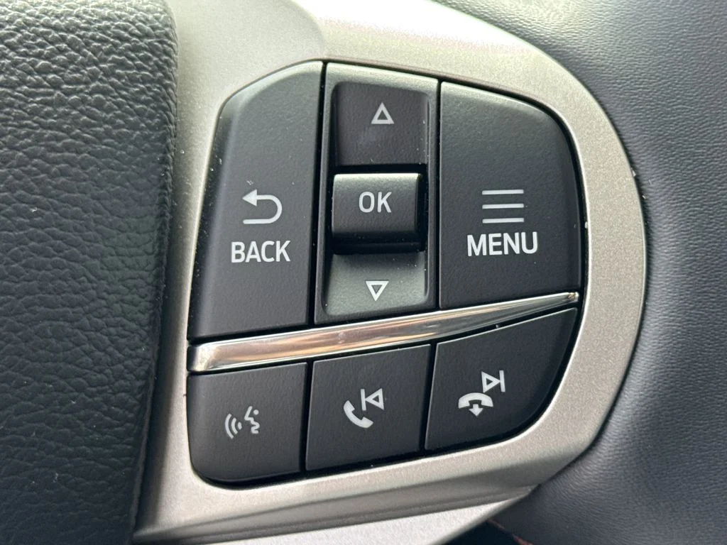 New 2026 Star White Metallic Tri-Coat Ford Active image 27