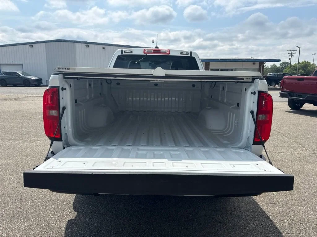 Used 2022 Summit White Chevrolet LT image 23