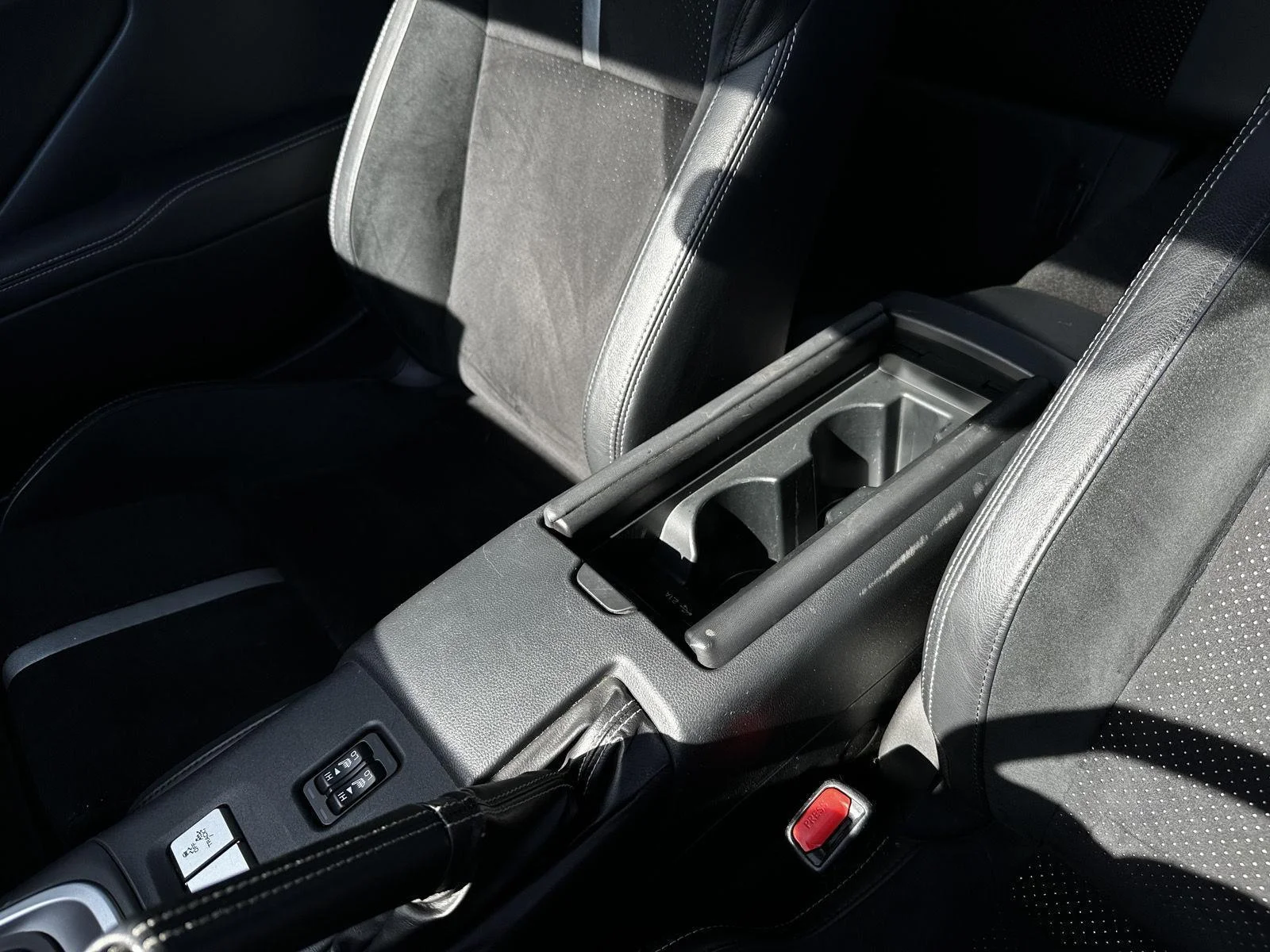 Used 2023 Halo Toyota Premium image 12