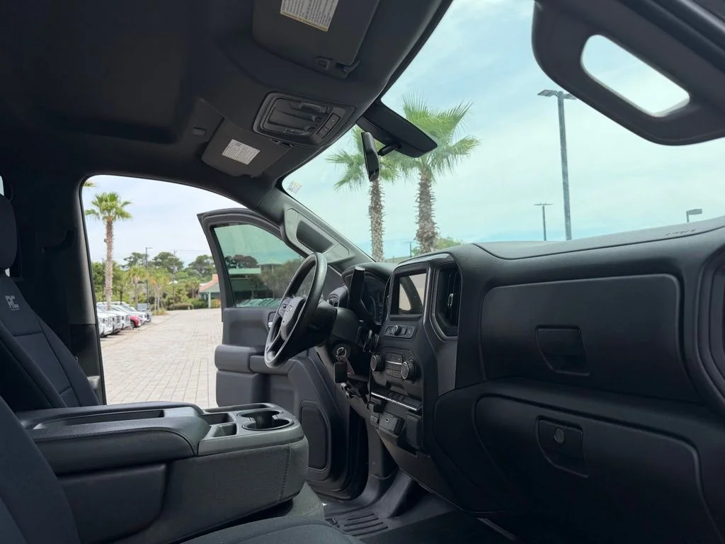 Used 2019 Shadow Gray Metallic Chevrolet Custom image 10