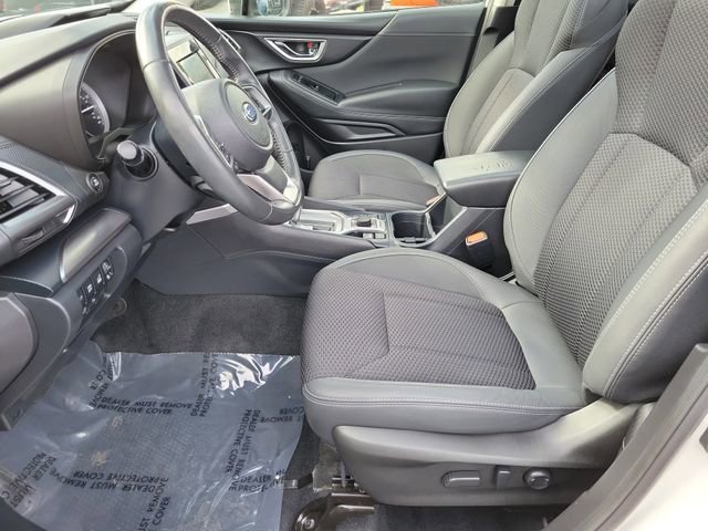 Used 2022 White Subaru Premium image 17