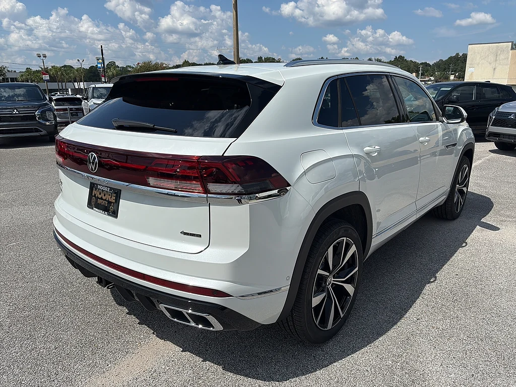 New 2026 Opal White Pearl Volkswagen 2.0T SEL Premium R-Line 4MOTION image 5