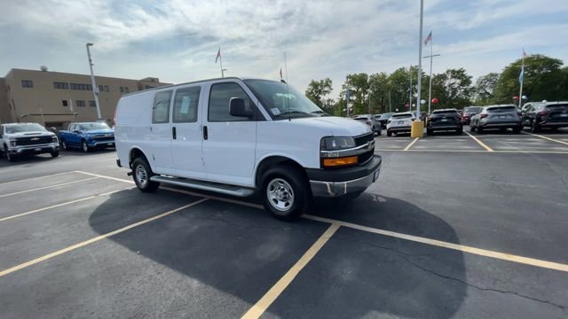 2024 CHEVROLET EXPRESS - Image 1