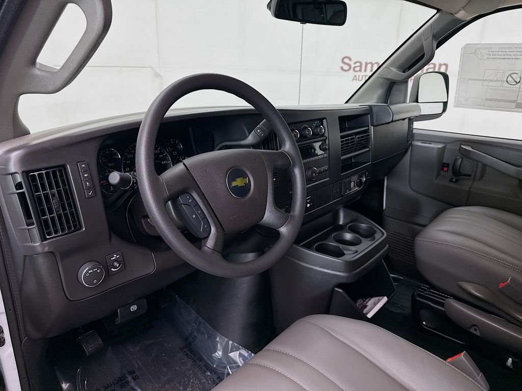 2026 Chevrolet Express Cargo Work Van - Photo 11