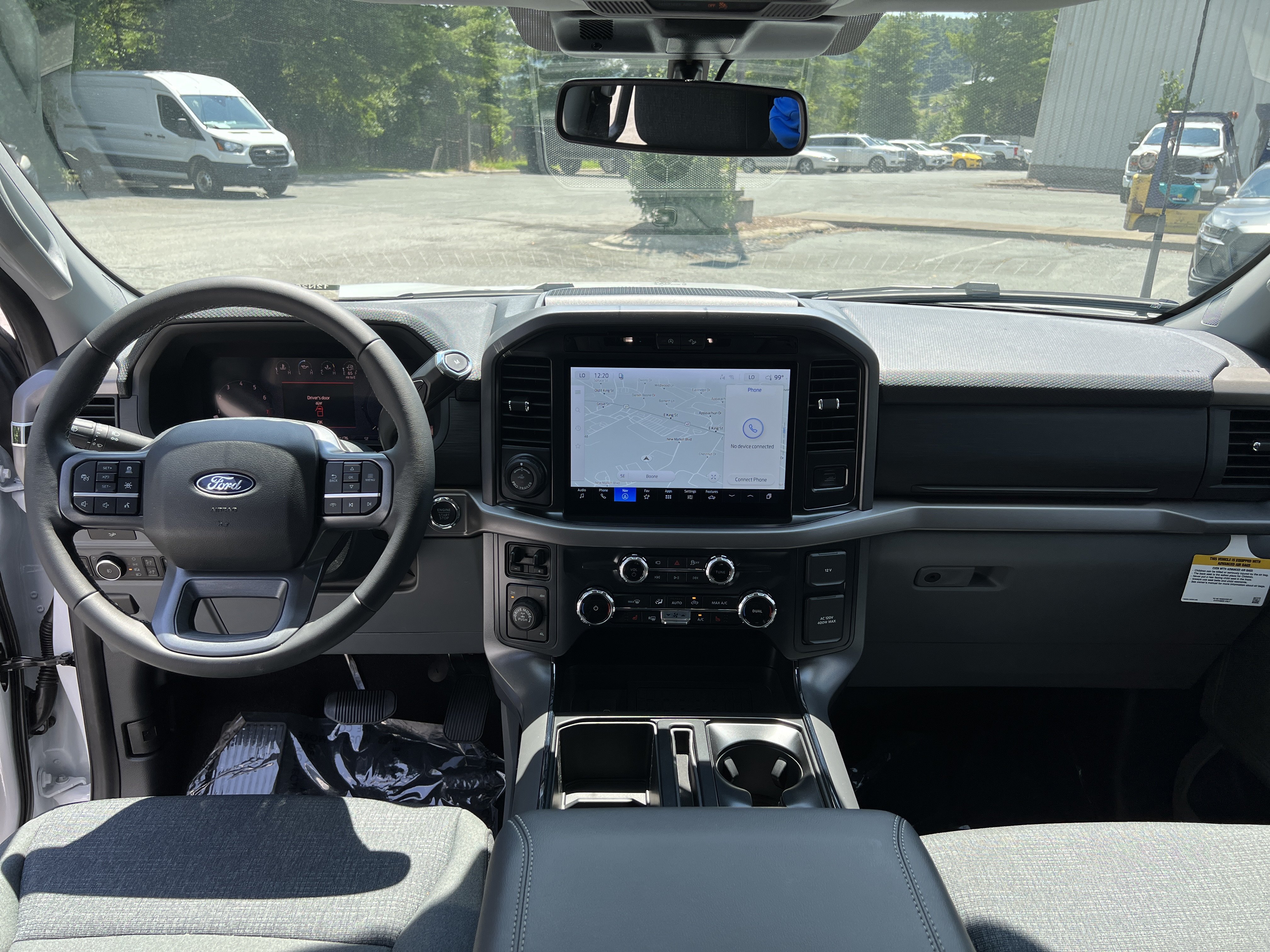 New 2026 Oxford White Ford XLT image 13