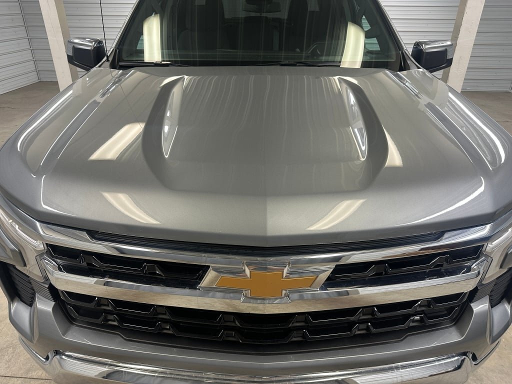 Used 2024 Sterling Gray Metallic Chevrolet LT image 40