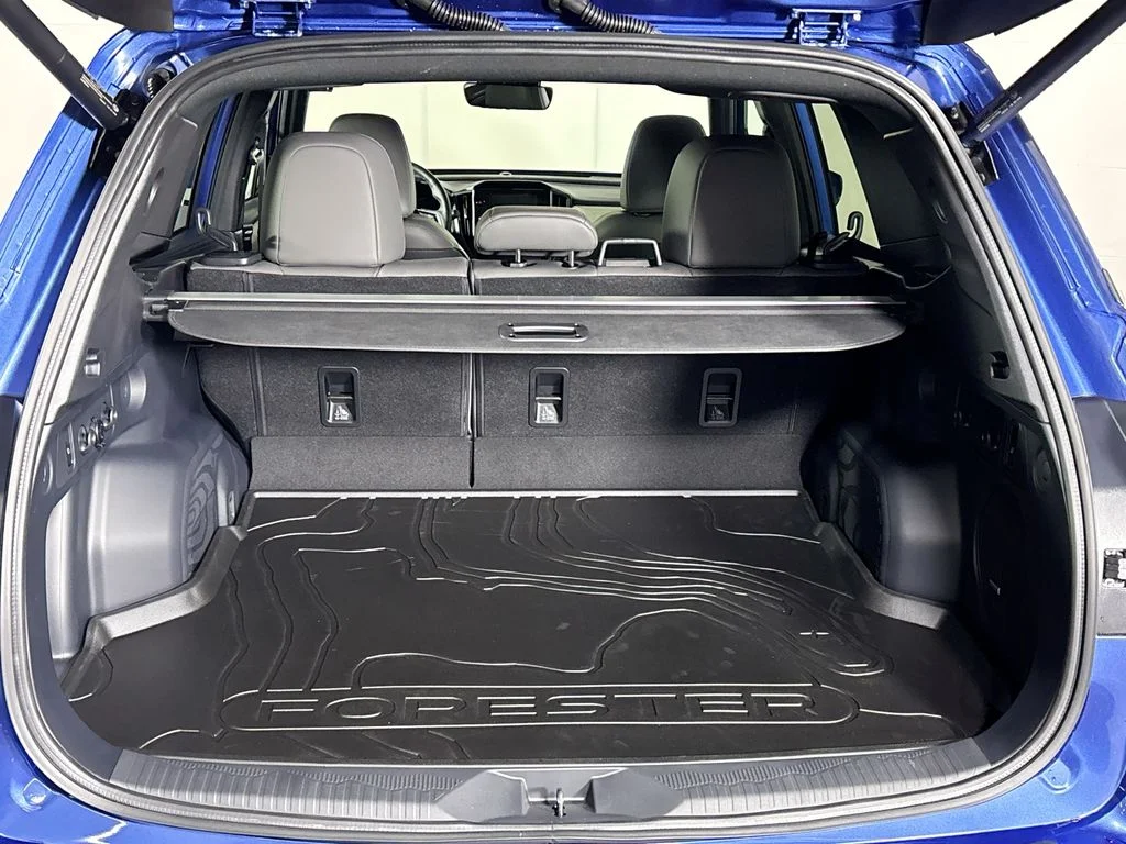 New 2026 DAYBREAK BLUE PEARL Subaru Limited image 22