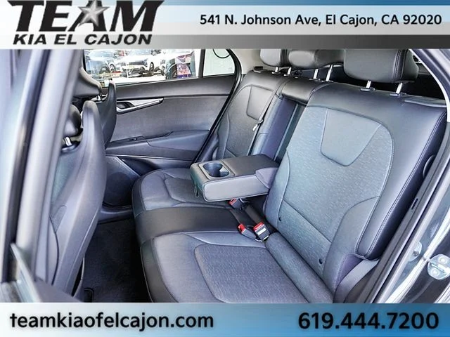 Used 2023 Gray Kia Wave image 17