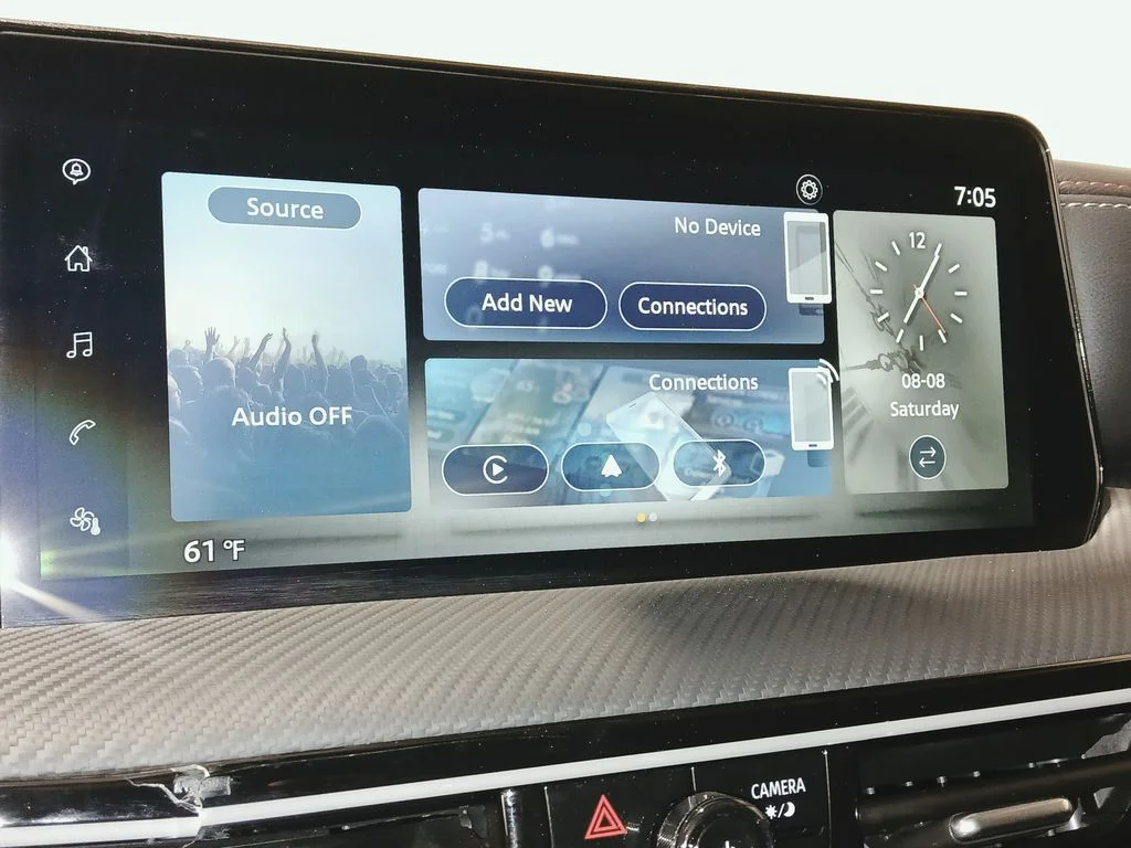 Used 2025 Black Nissan SR image 21