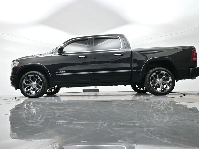 Used 2022 Diamond Black Cry Ram Limited image 25