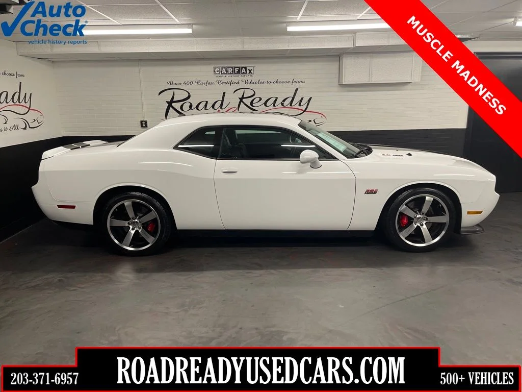 2014 Dodge Challenger SRT8 392's photo