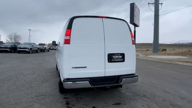 2025 Chevrolet Express Cargo Work Van - Photo 7