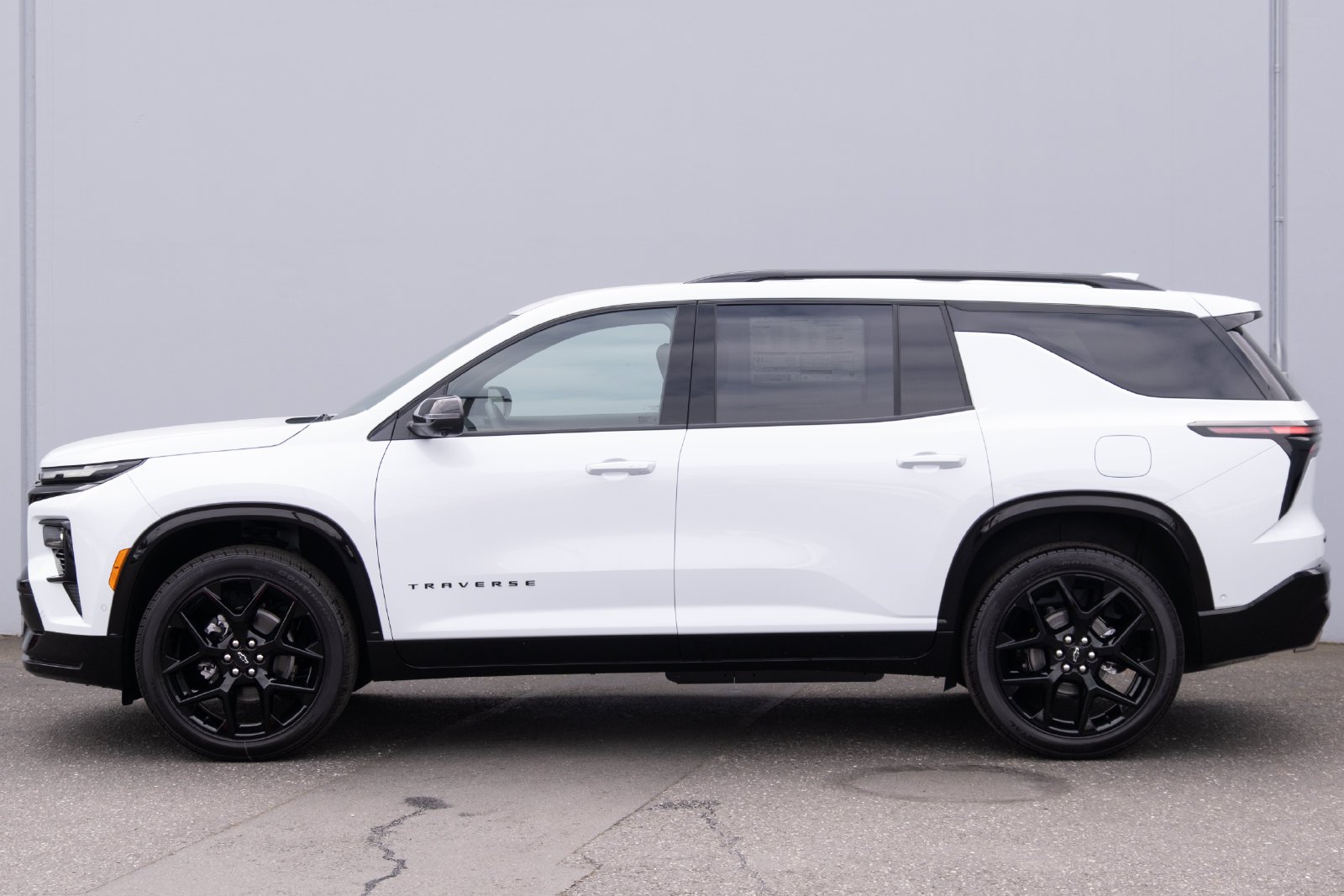 New 2026 Polar White Tricoat Chevrolet RS image 28