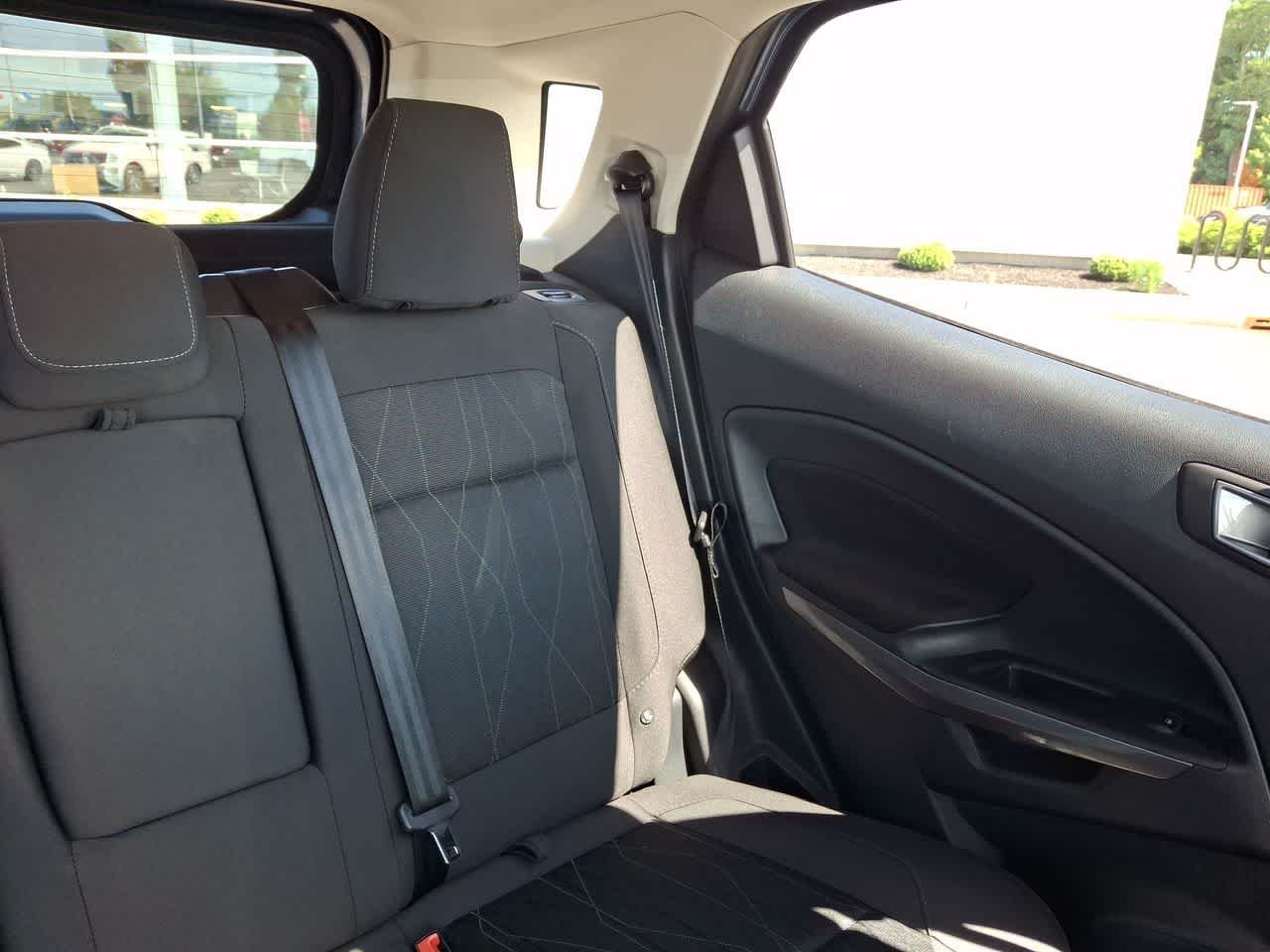 Used 2022 Blue Metallic Ford SE image 14