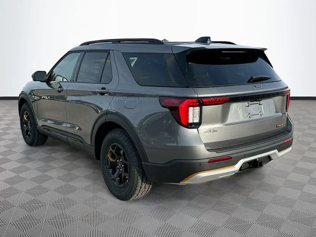 New 2026 Gray Metallic Ford Tremor image 4