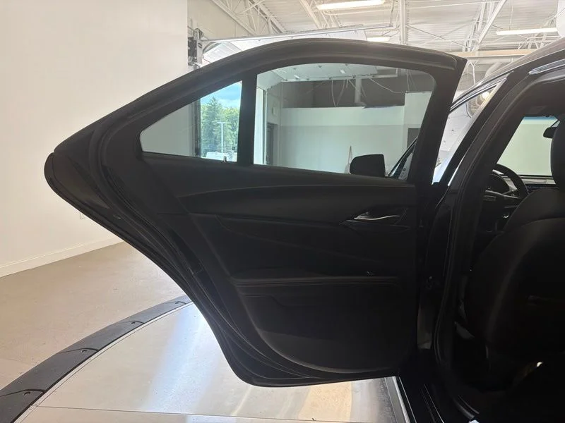Used 2021 Black Cadillac Sport image 13