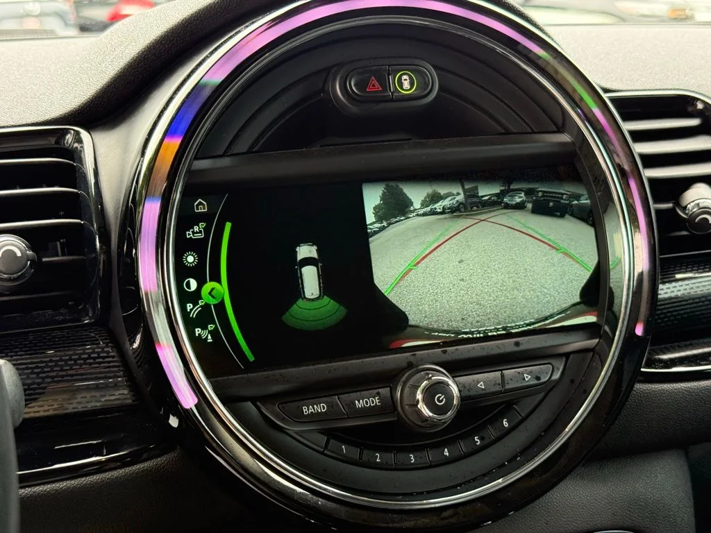 Used 2019  MINI  image 16
