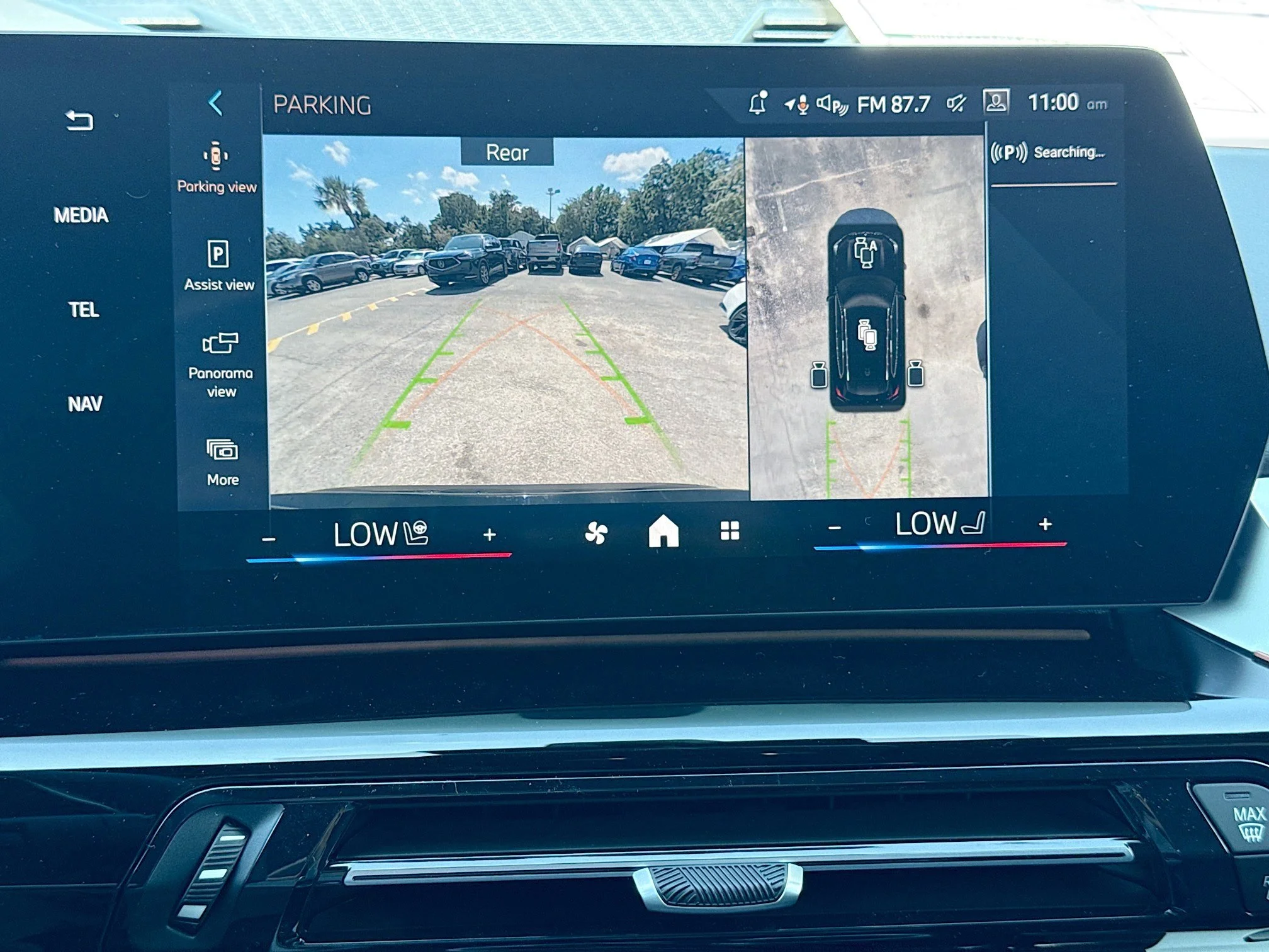 New 2026 Jet Black BMW xDrive28i image 33