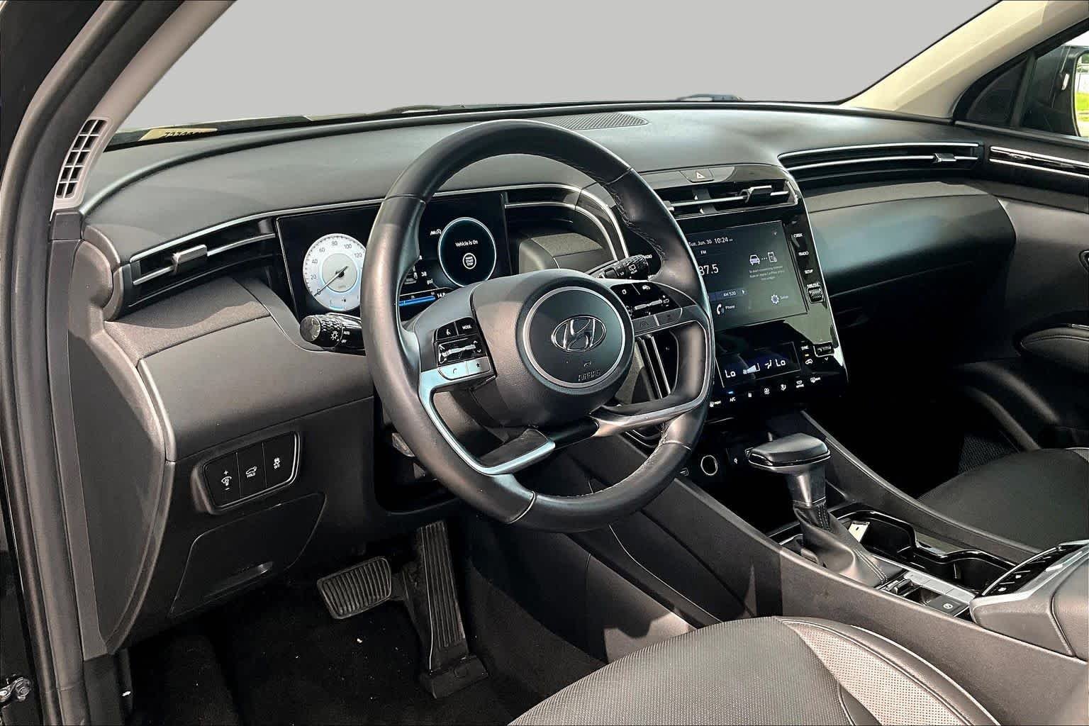 Used 2022 Phantom Black Hyundai SEL image 18
