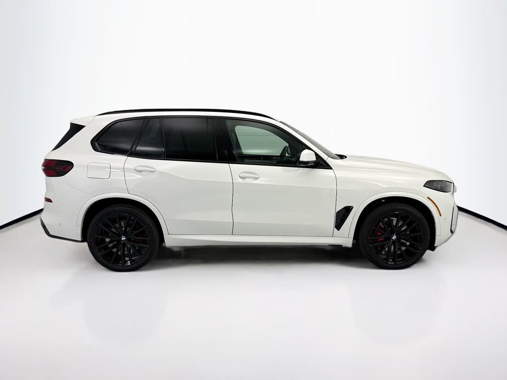 New 2026 Alpine White BMW sDrive40i image 4