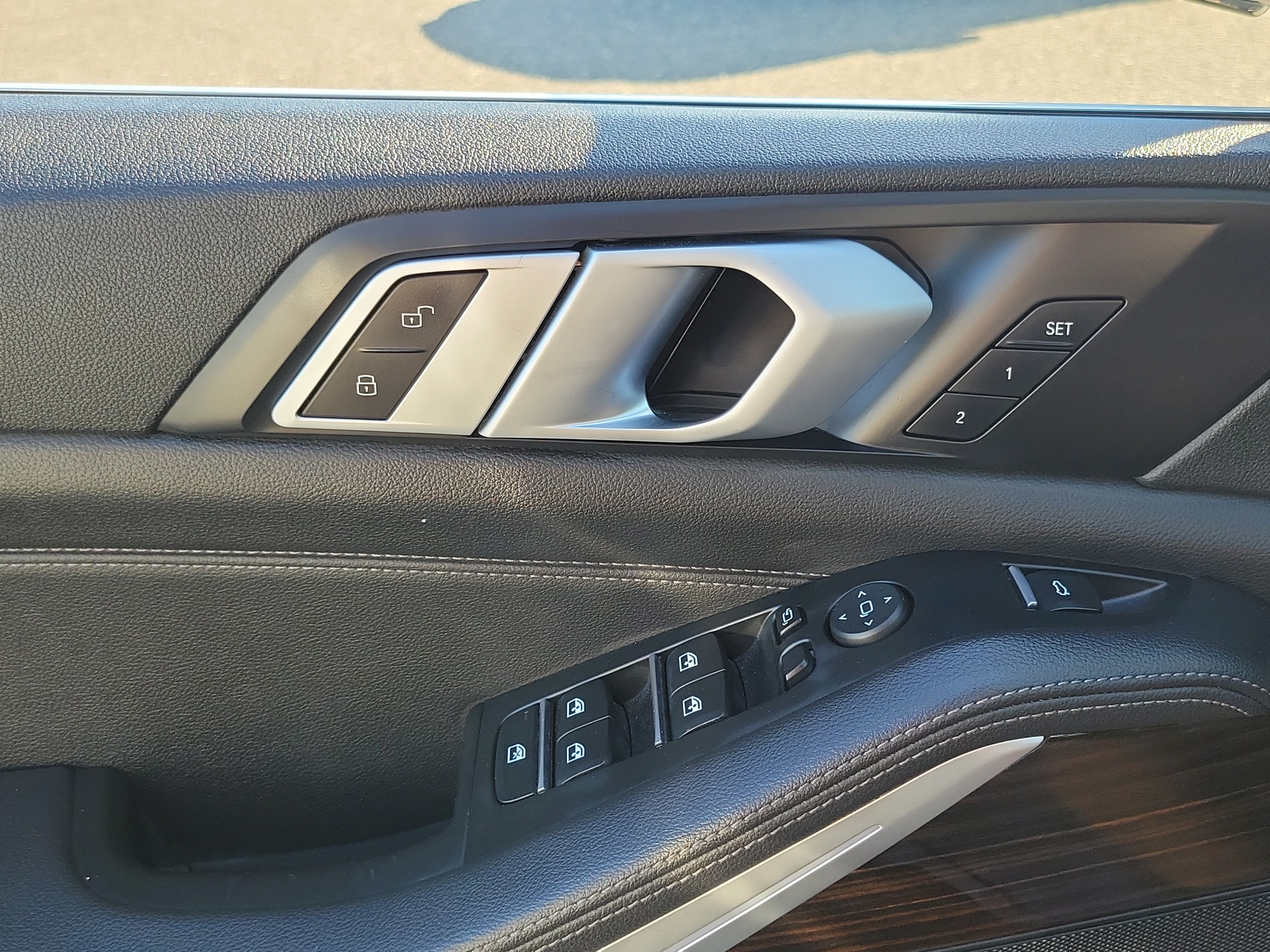 Used 2019 Alpine White BMW xDrive40i image 17